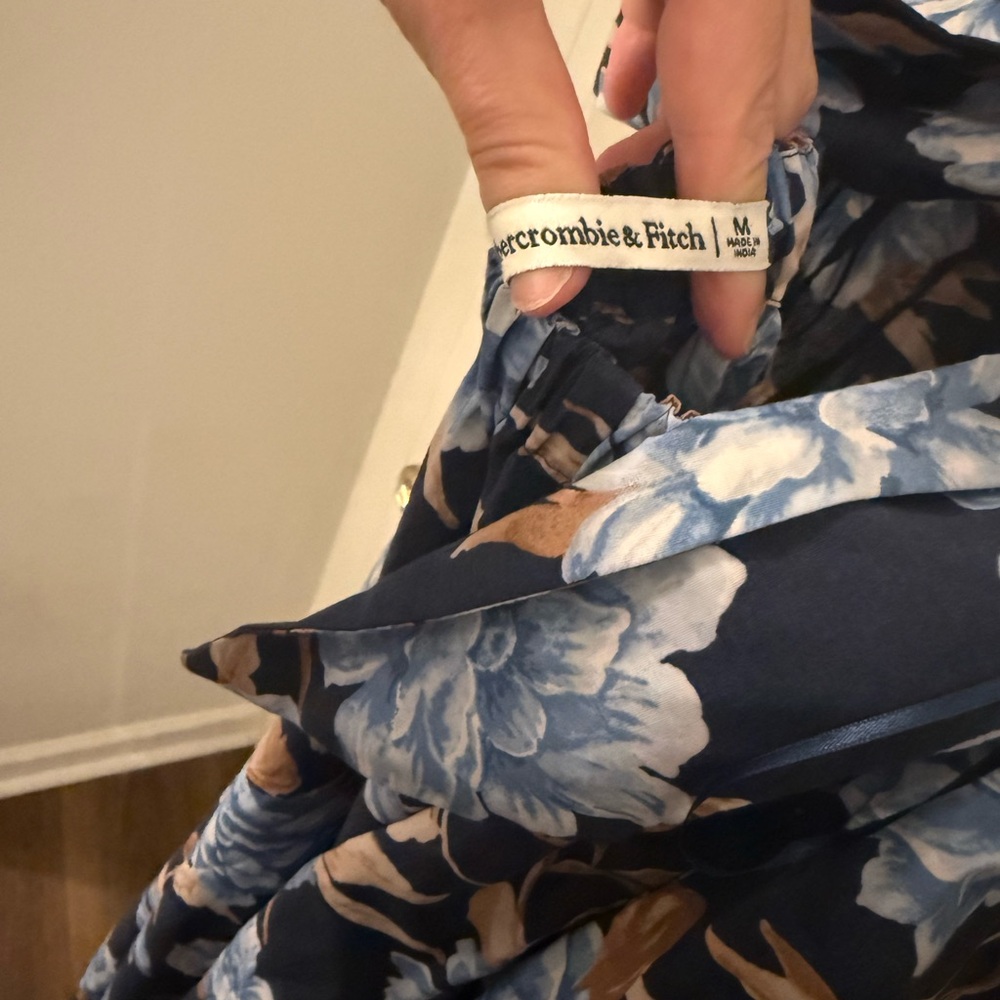 Abercrombie & Fitch Navy Floral Midi Dress with Blue and Tan Flowers - Picture 6 of 6